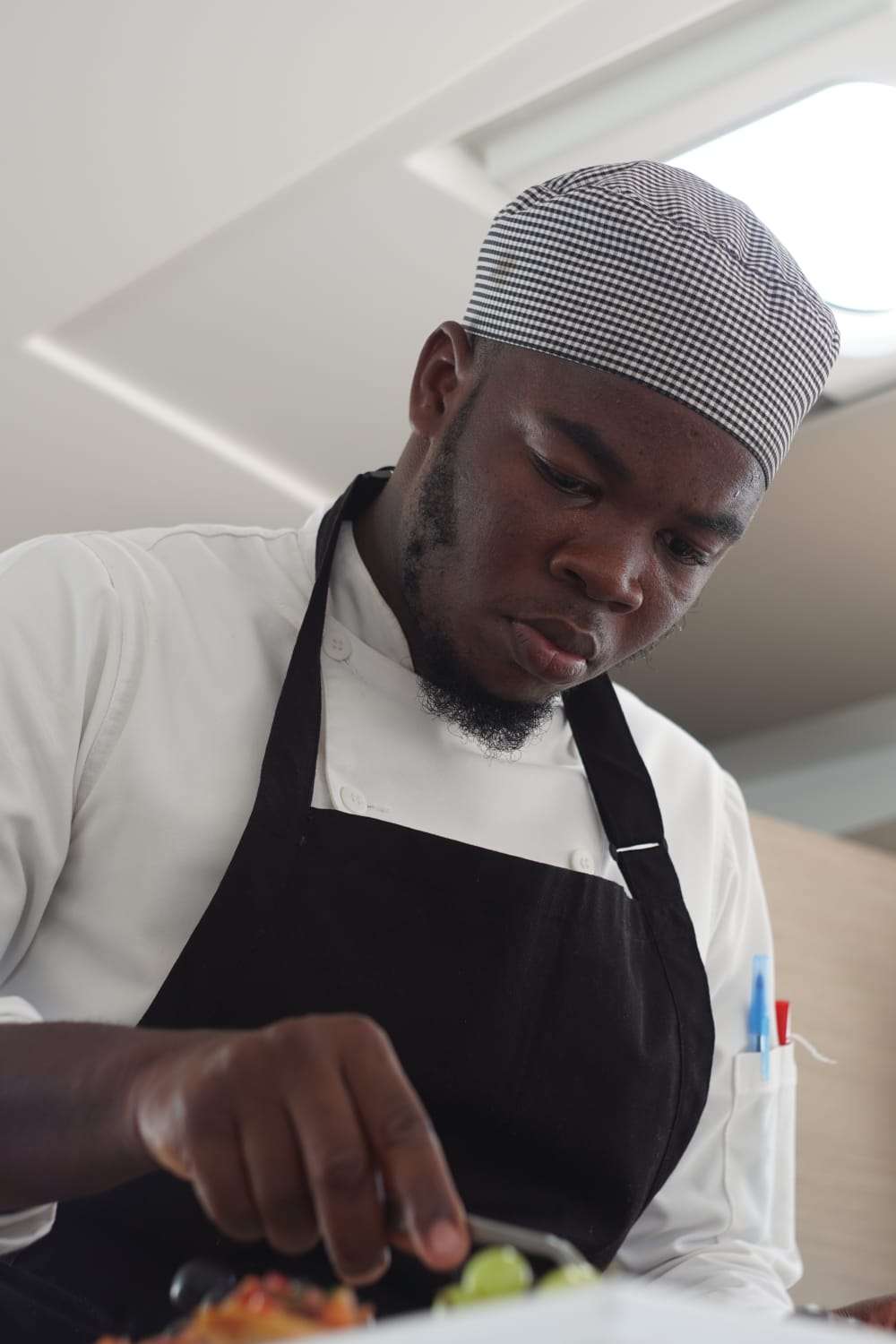 Chef Romic, Chef /Mate