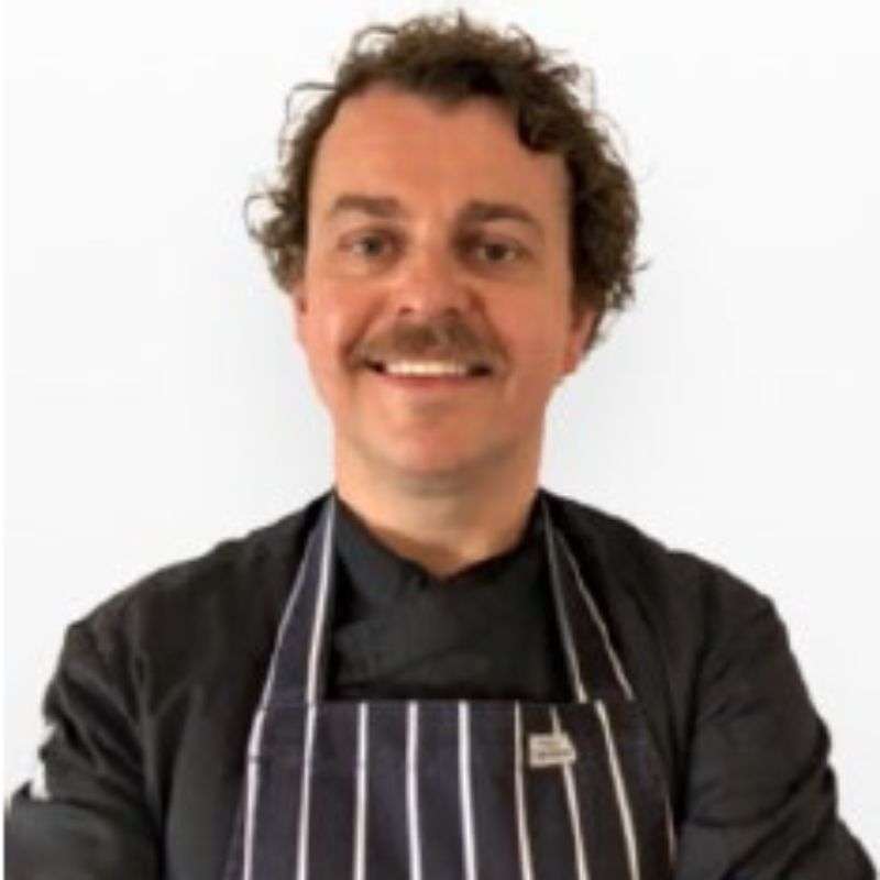 Eoin O, Chef
