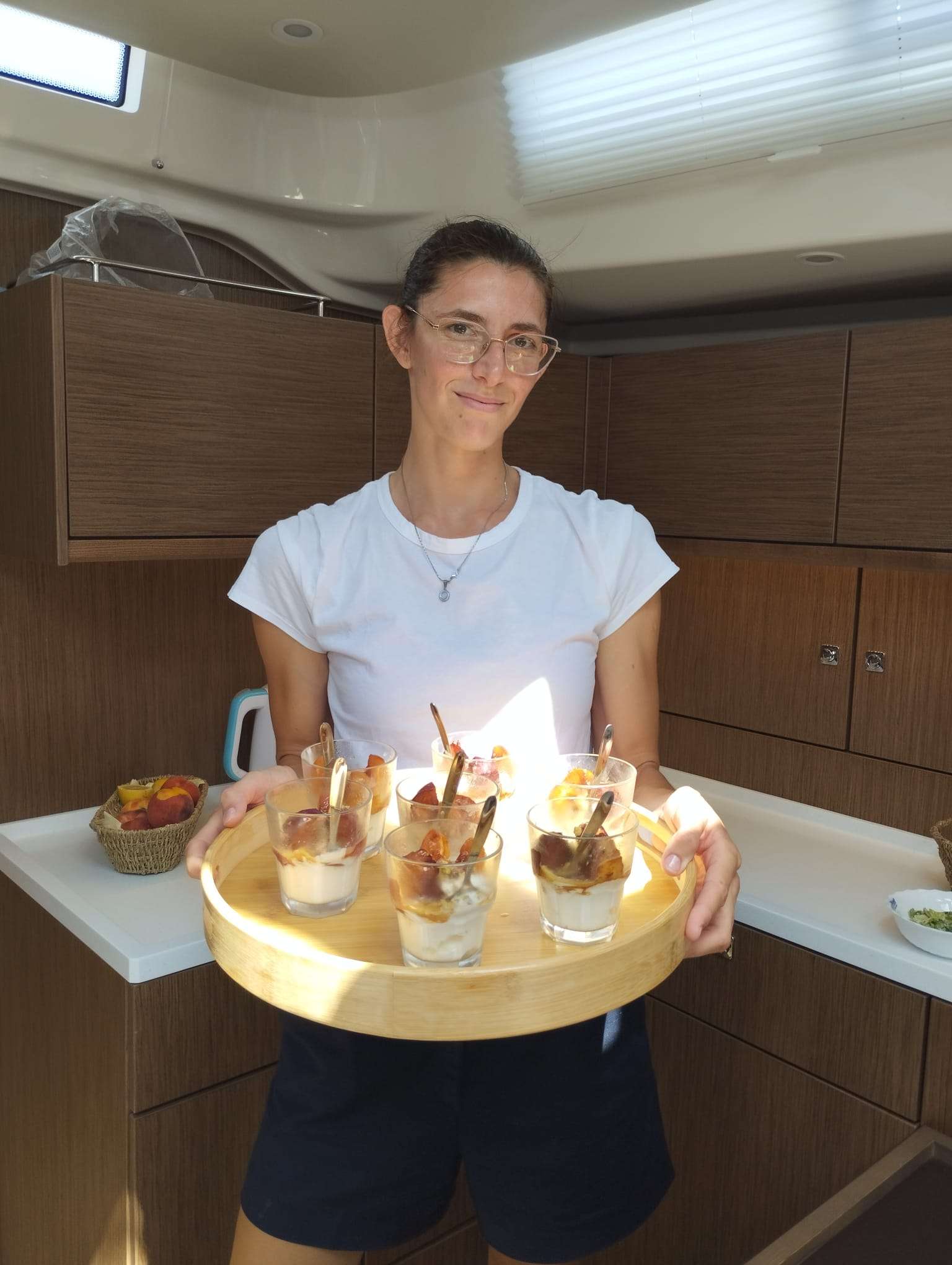 Hostess MARA FRANCETIĆ