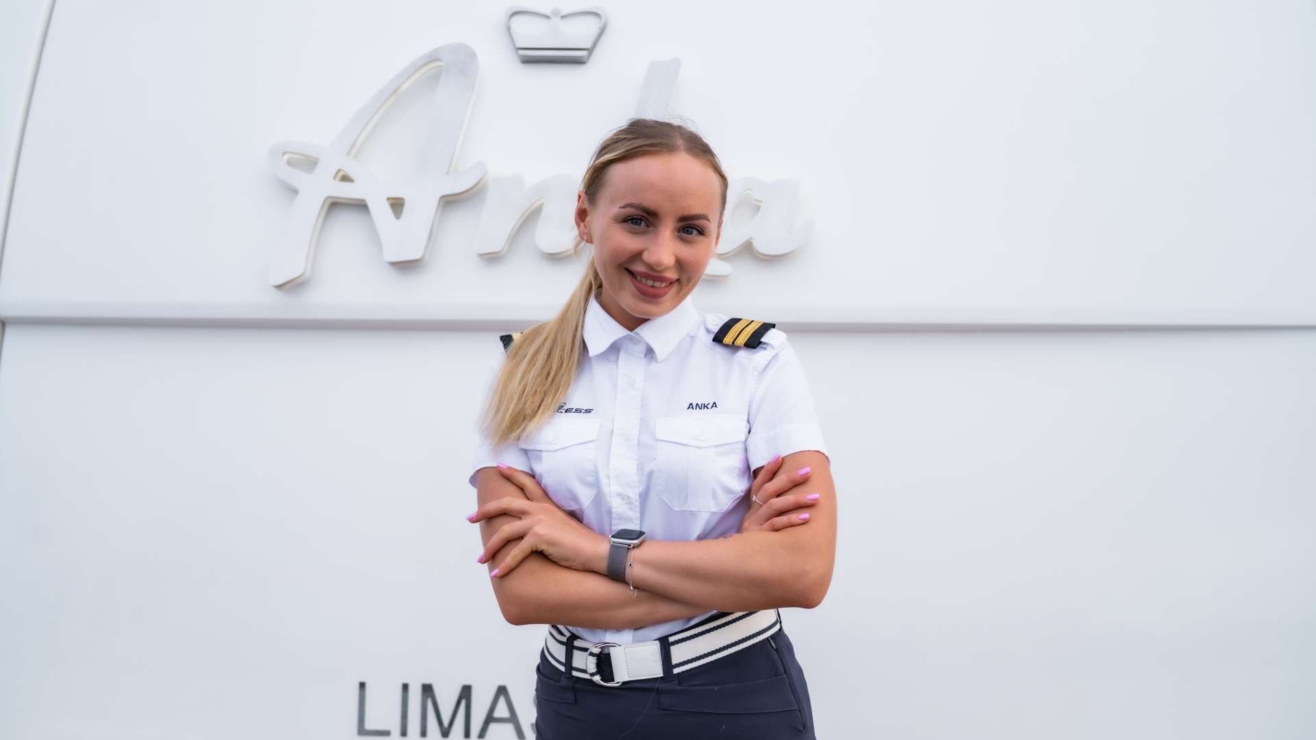 Yuliia Kahanovich Stewardess