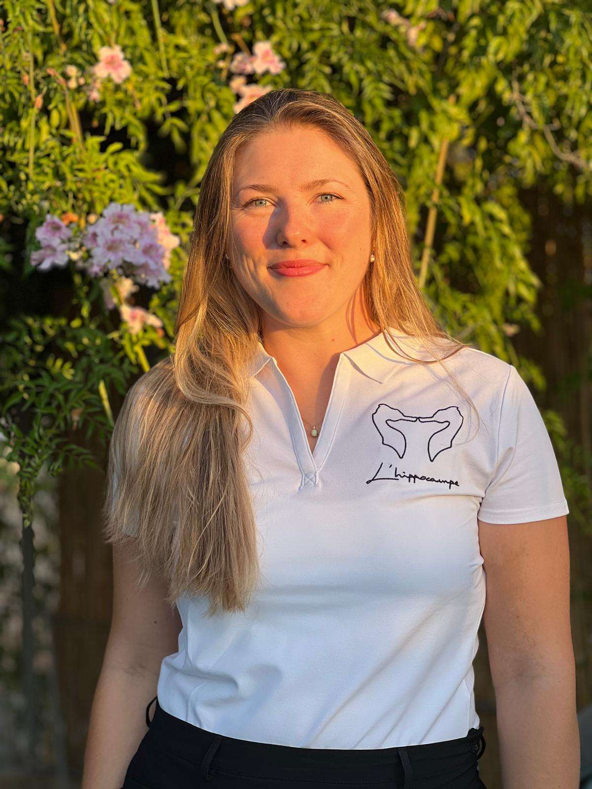 Anna Krastina, Stewardess/ Sommelier