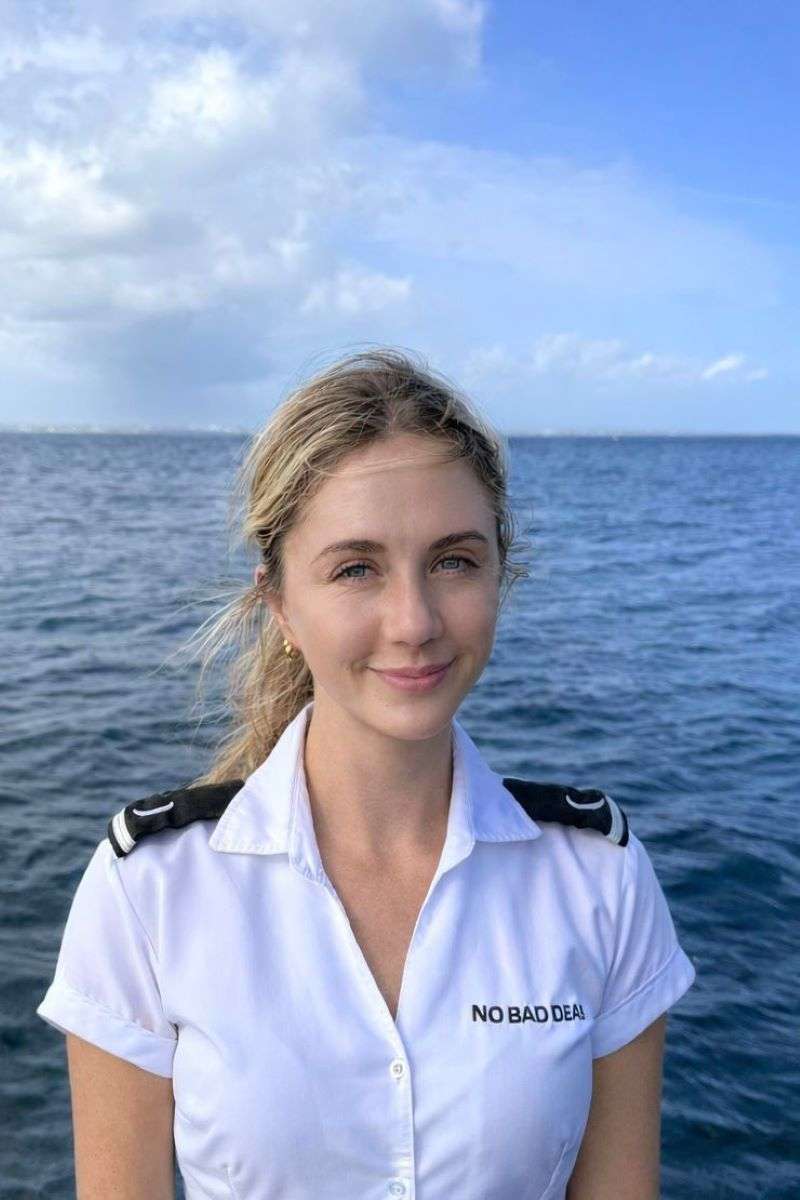 Stewardess  Masseuse Babette Jansen Van Rensburg