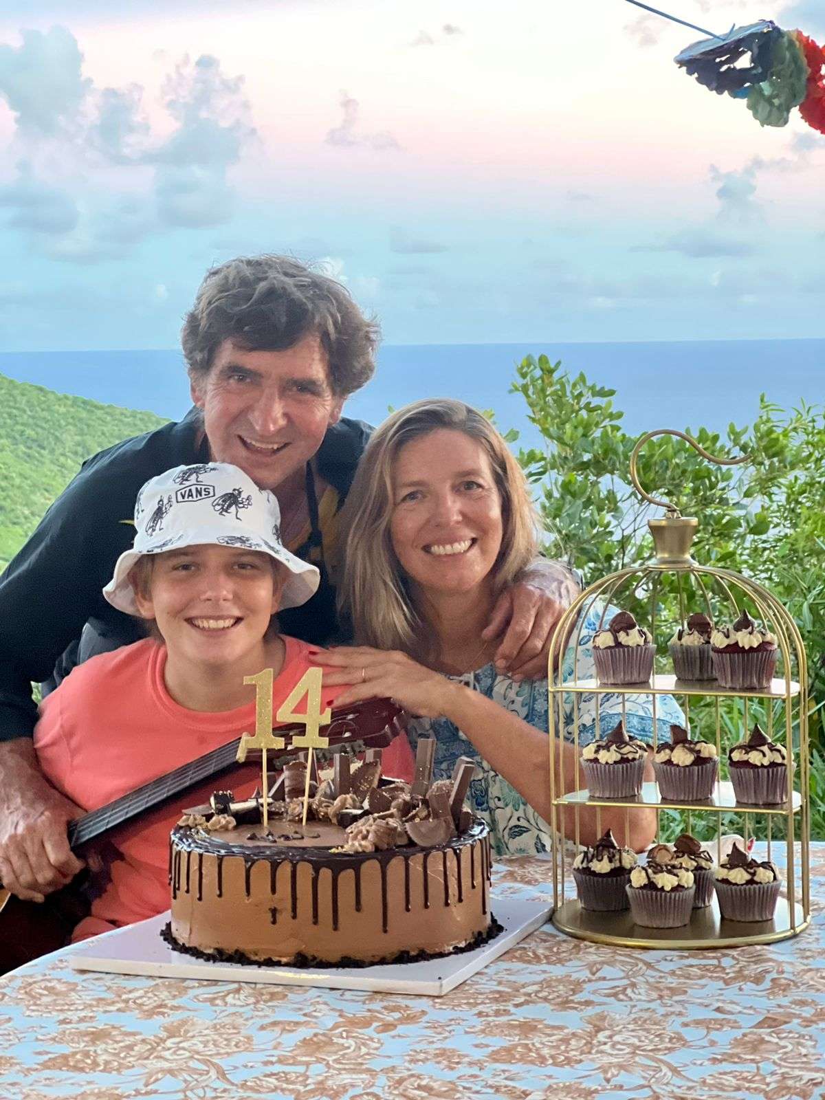 Charly & Carolina & younger days Valentin