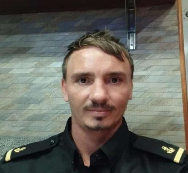 Crew Member