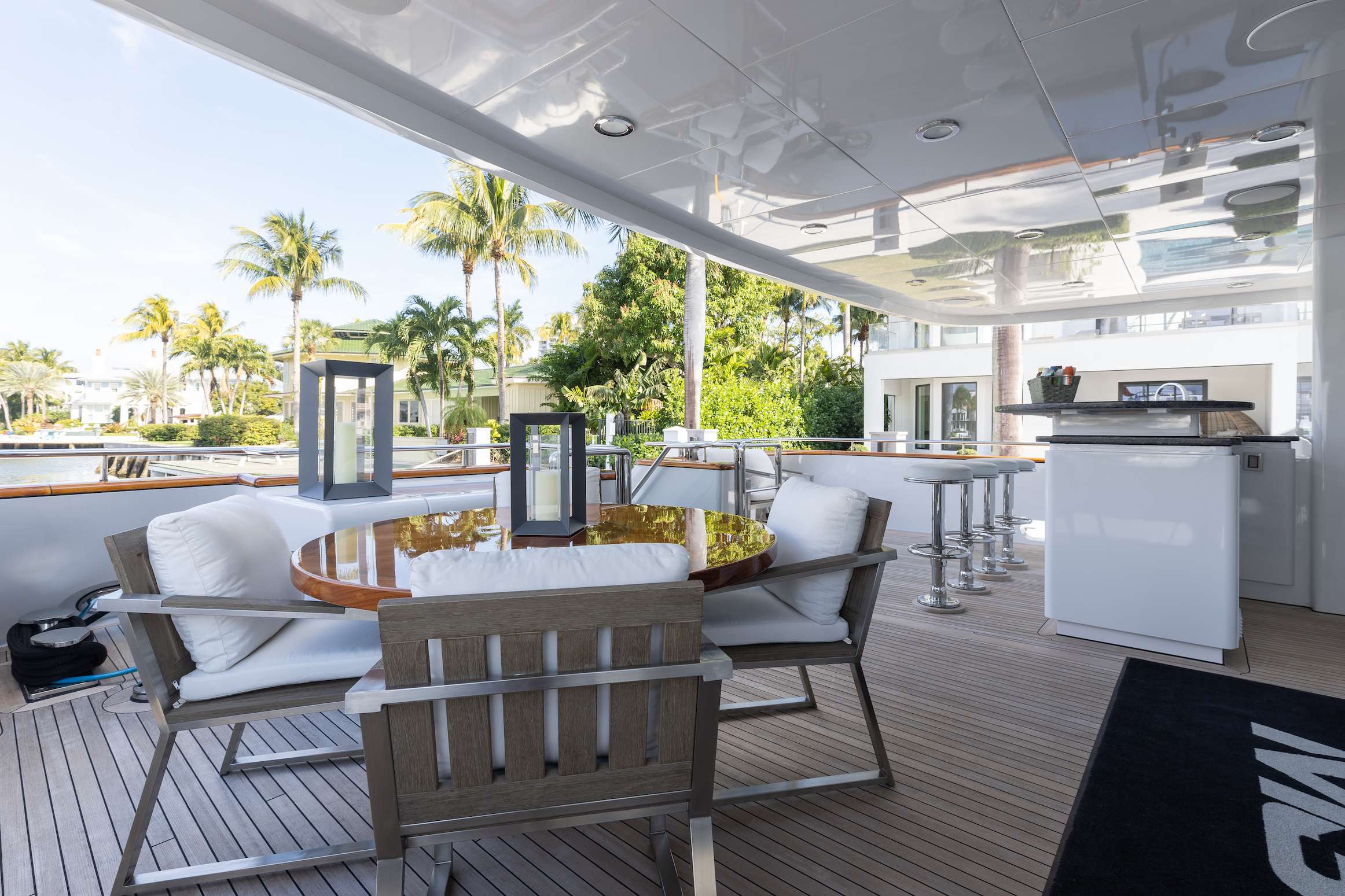 Thumbnail yachtPic17