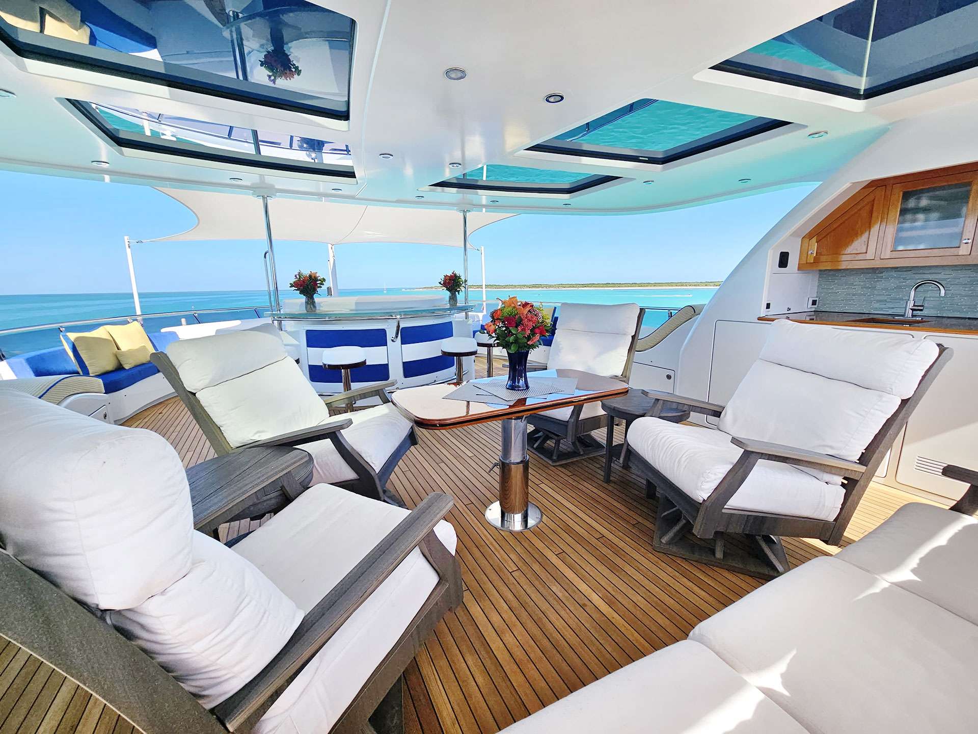 Thumbnail yachtPic15
