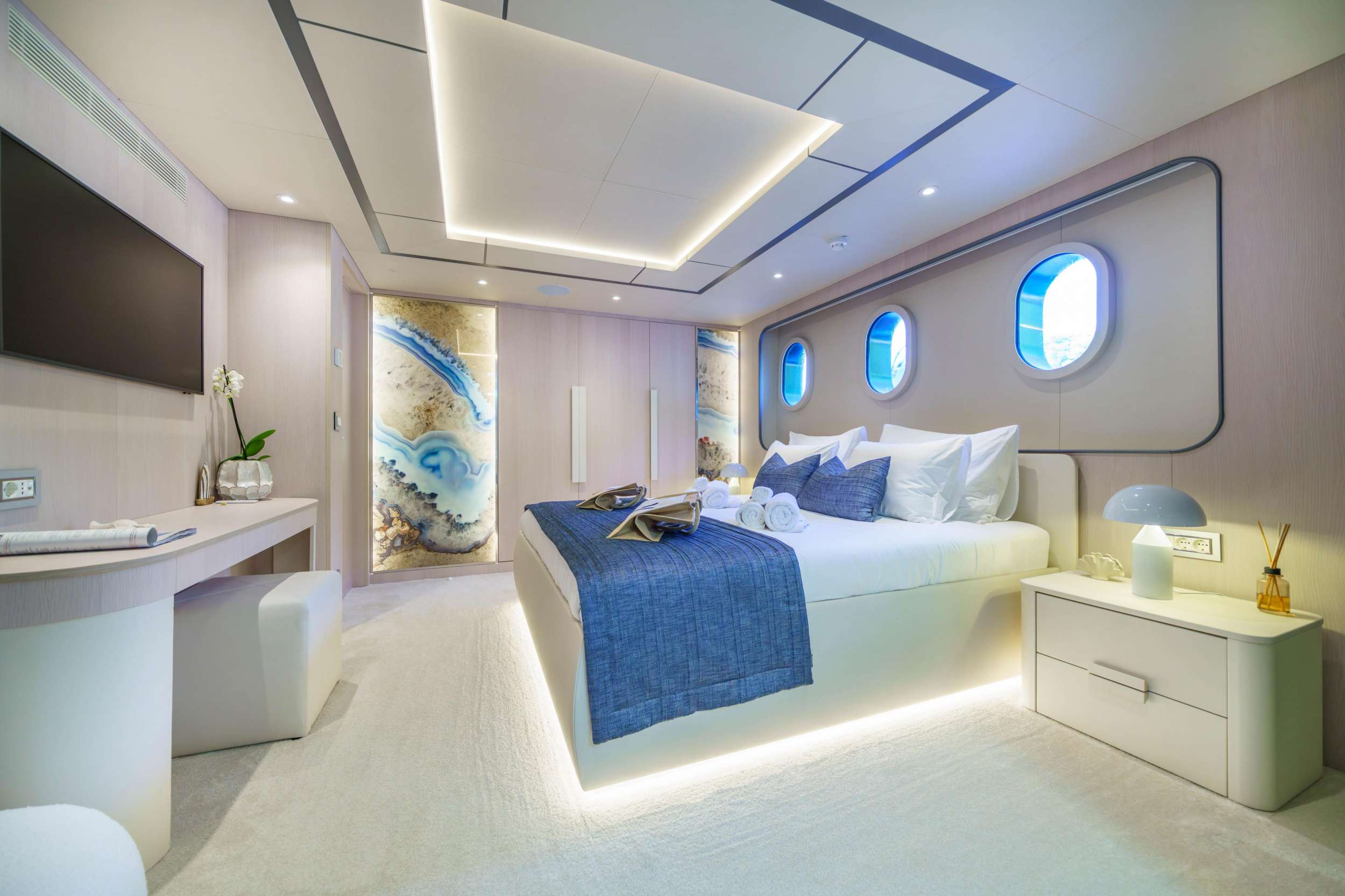 Yacht Photo