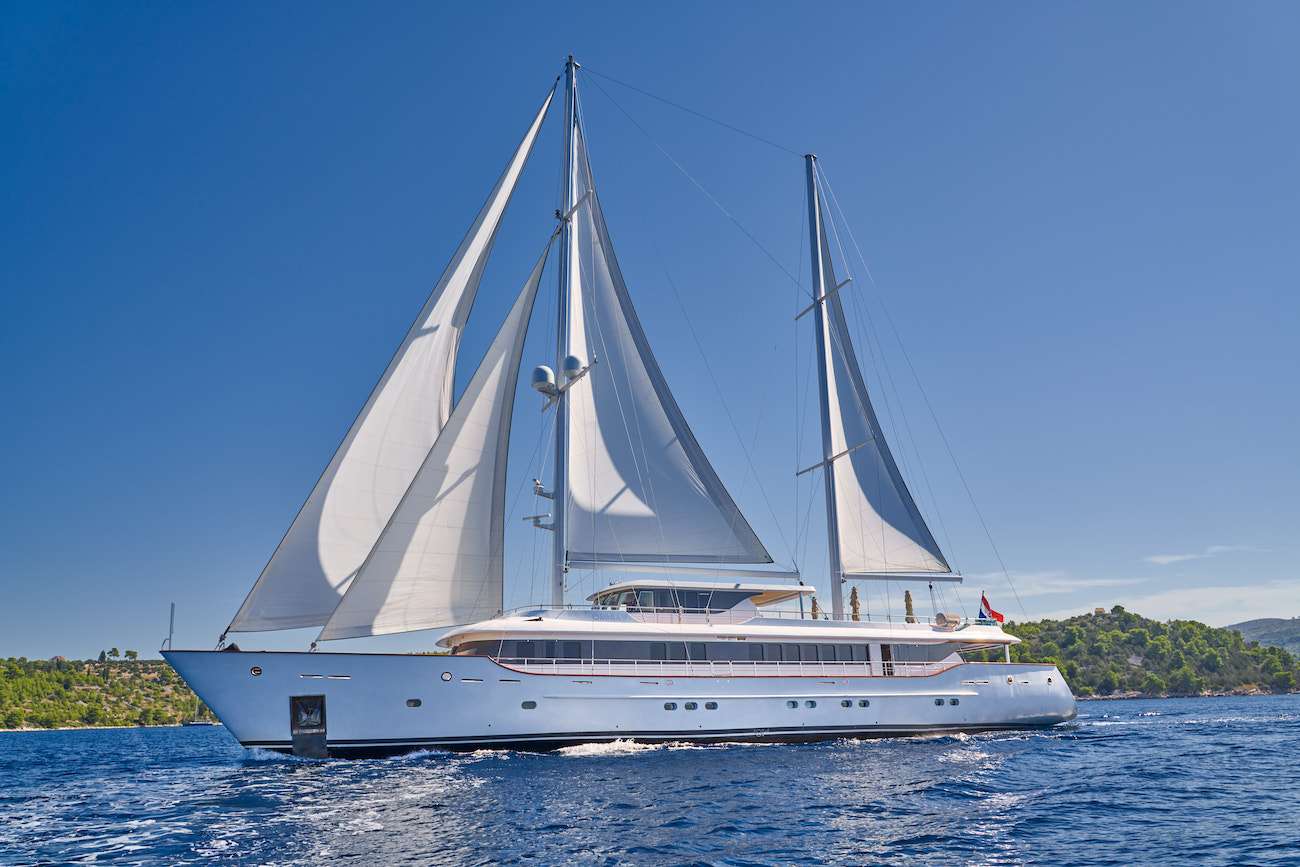 Yacht Photo