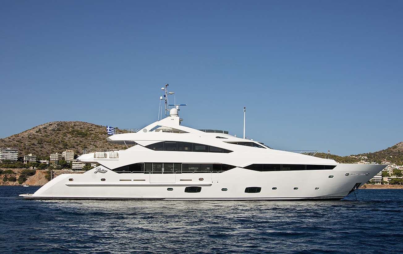 Yacht Photo