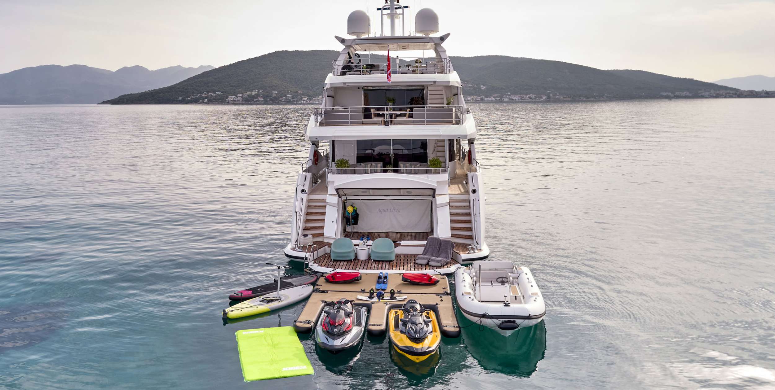 Thumbnail yachtPic18