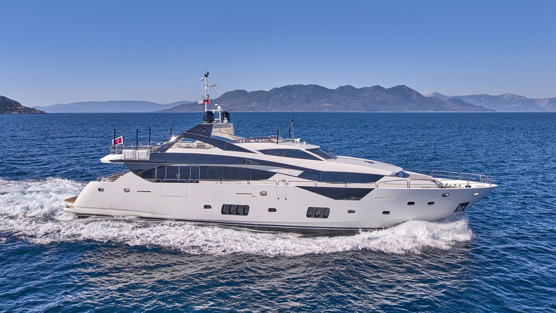Yacht Photo