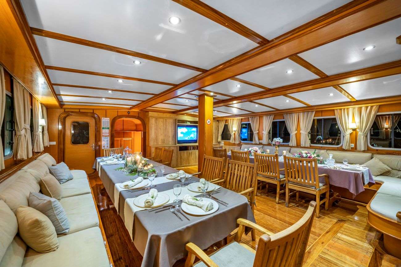 Yacht Photo