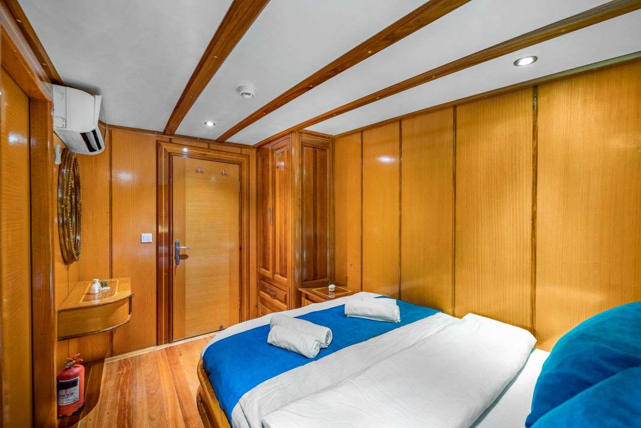 Yacht Photo
