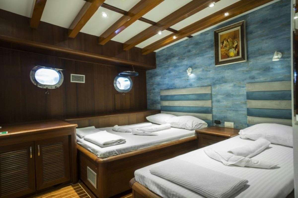 Love Boat photo 12