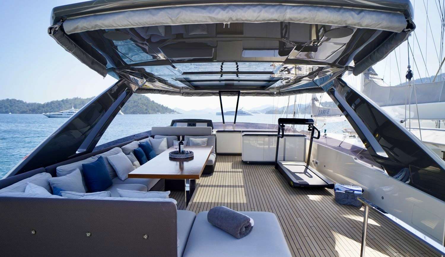 Yacht Photo