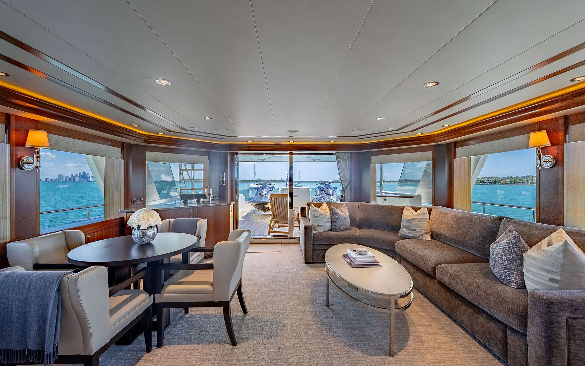 Thumbnail yachtPic12