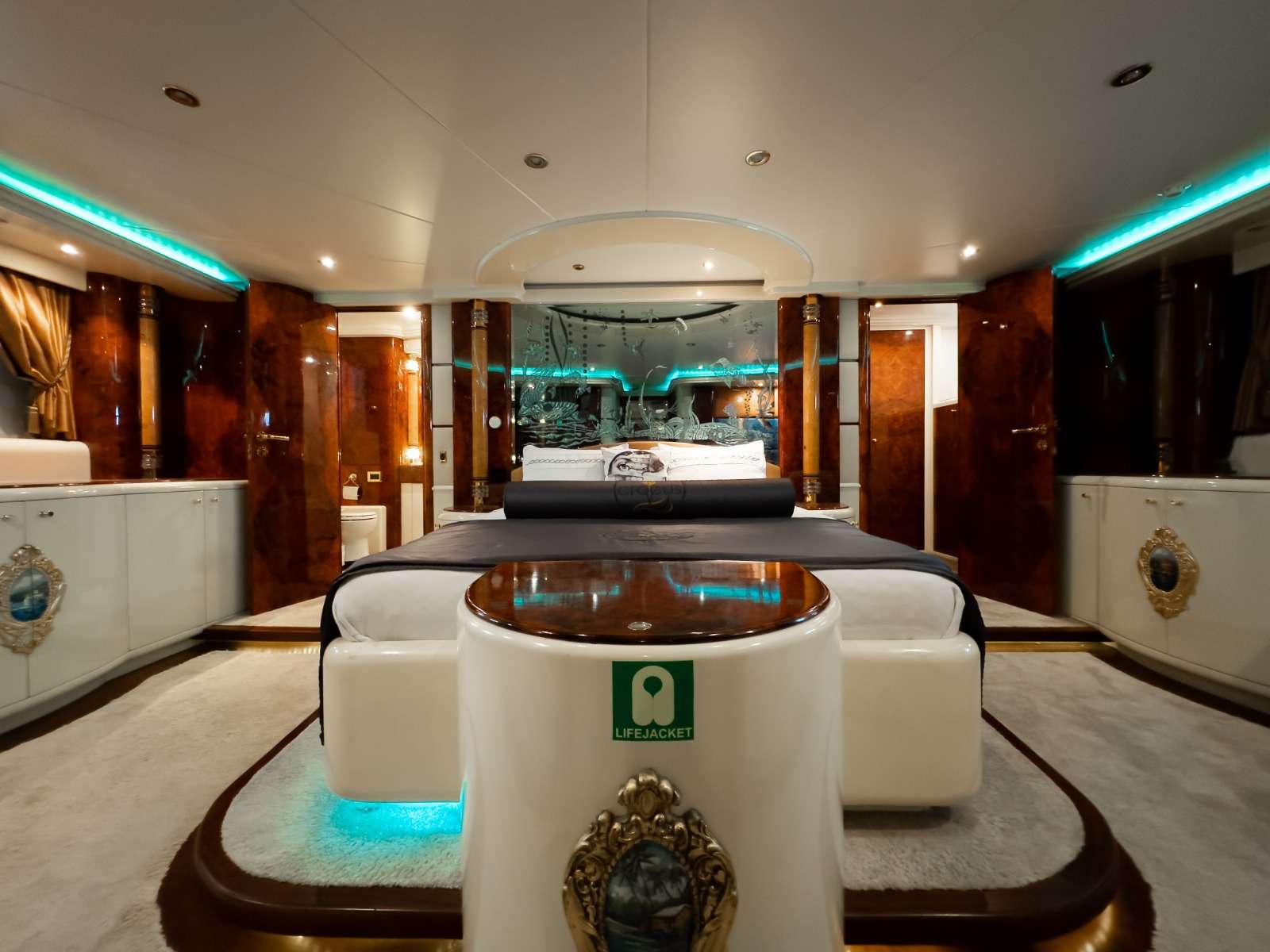 Yacht Photo