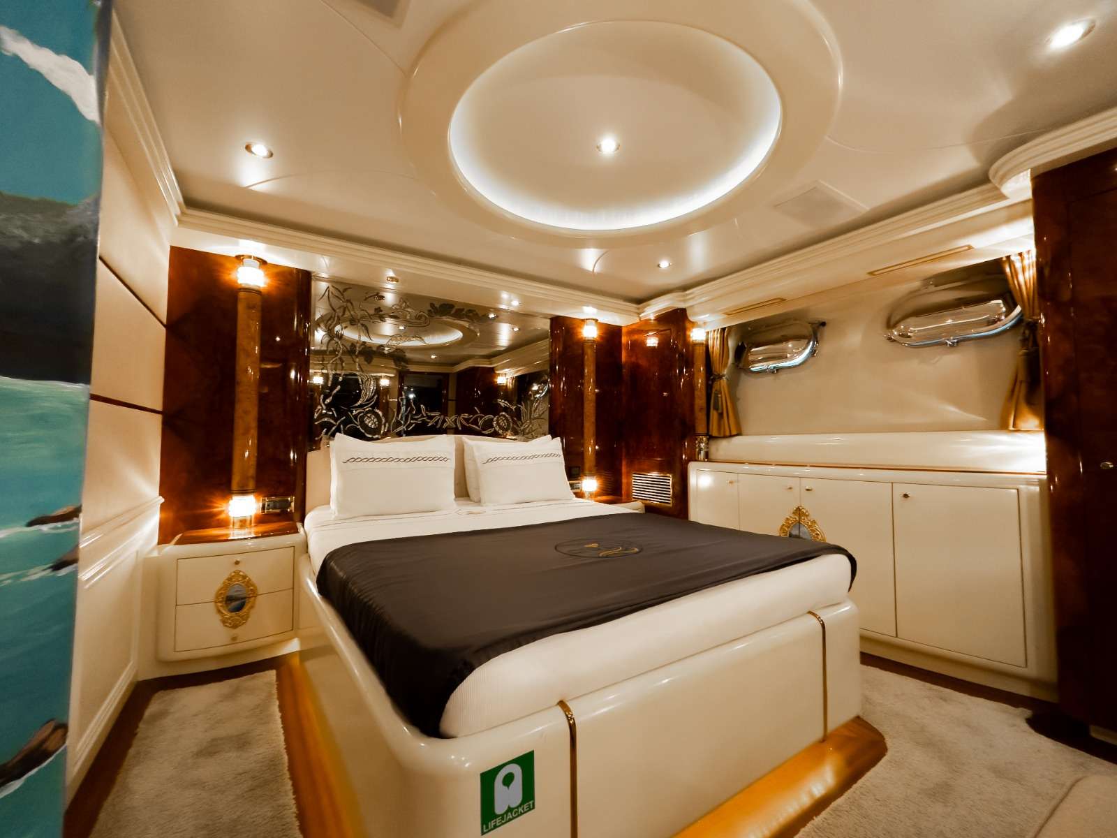 Yacht Photo