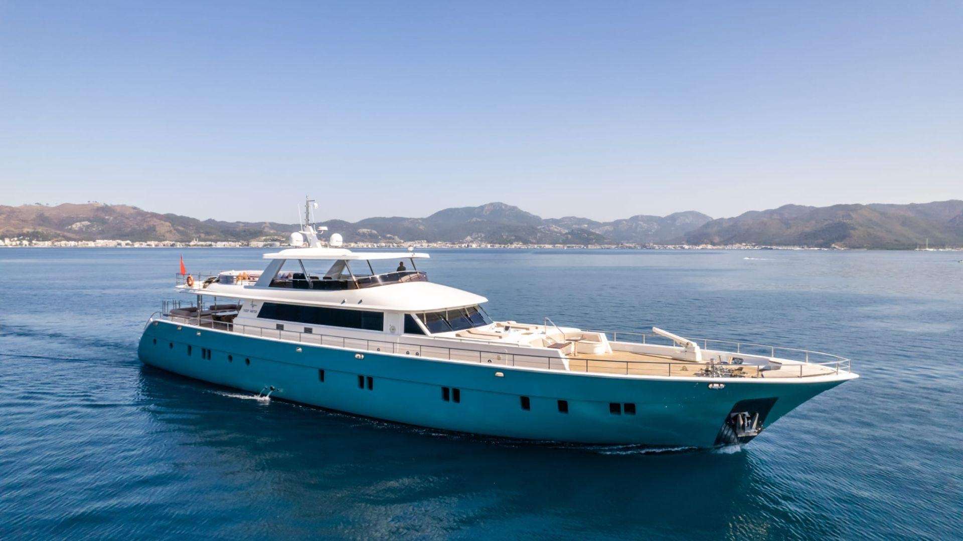 Yacht Photo