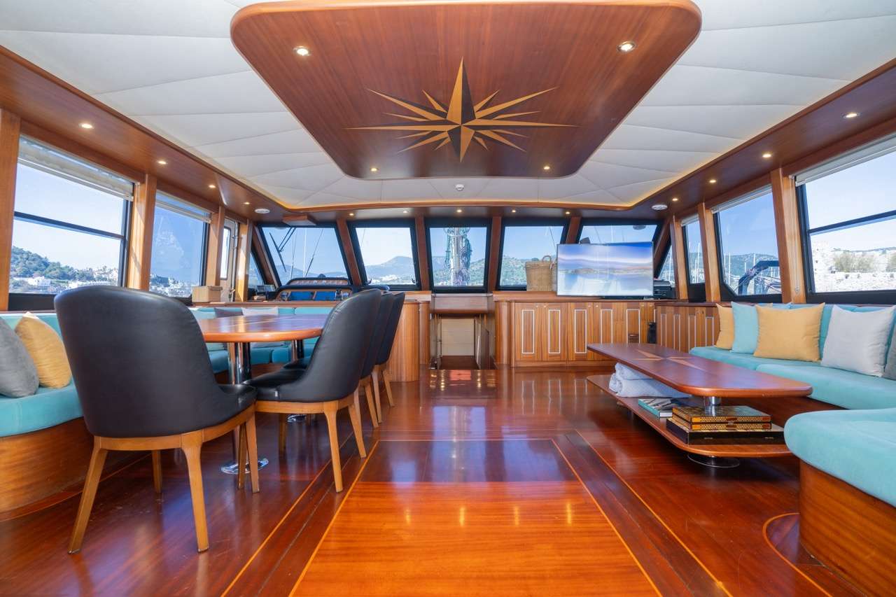 Yacht Photo
