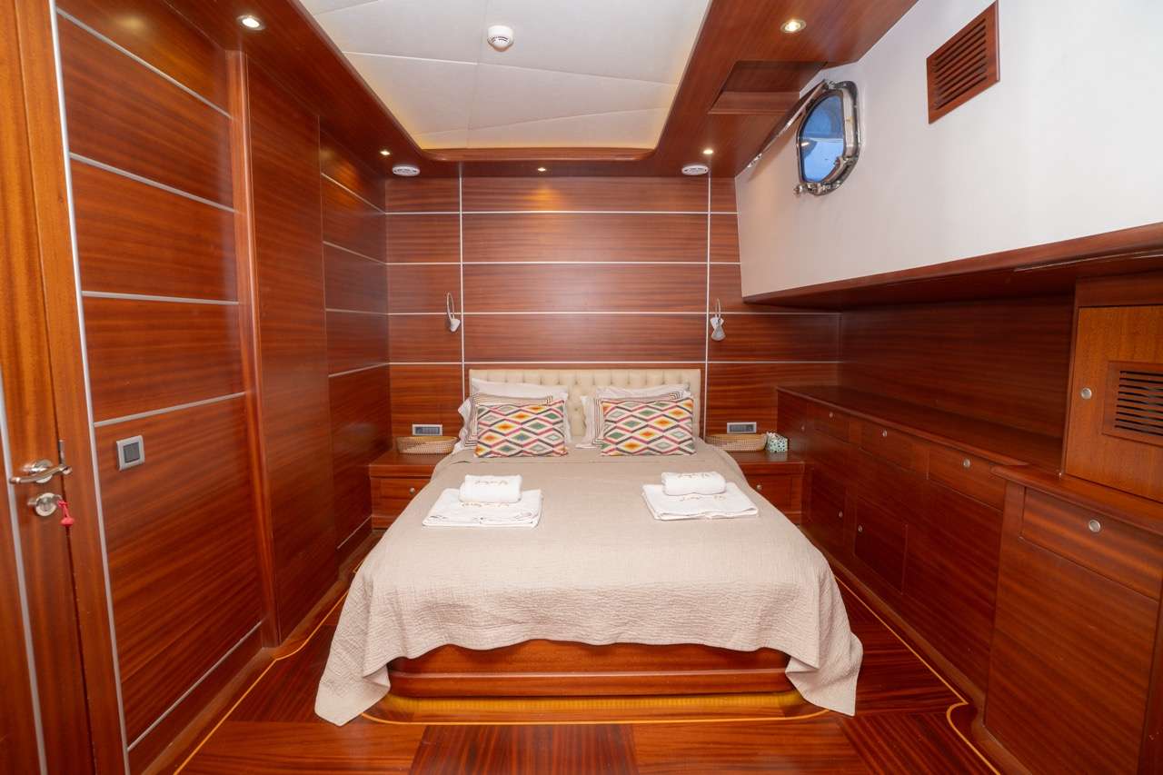 Yacht Photo