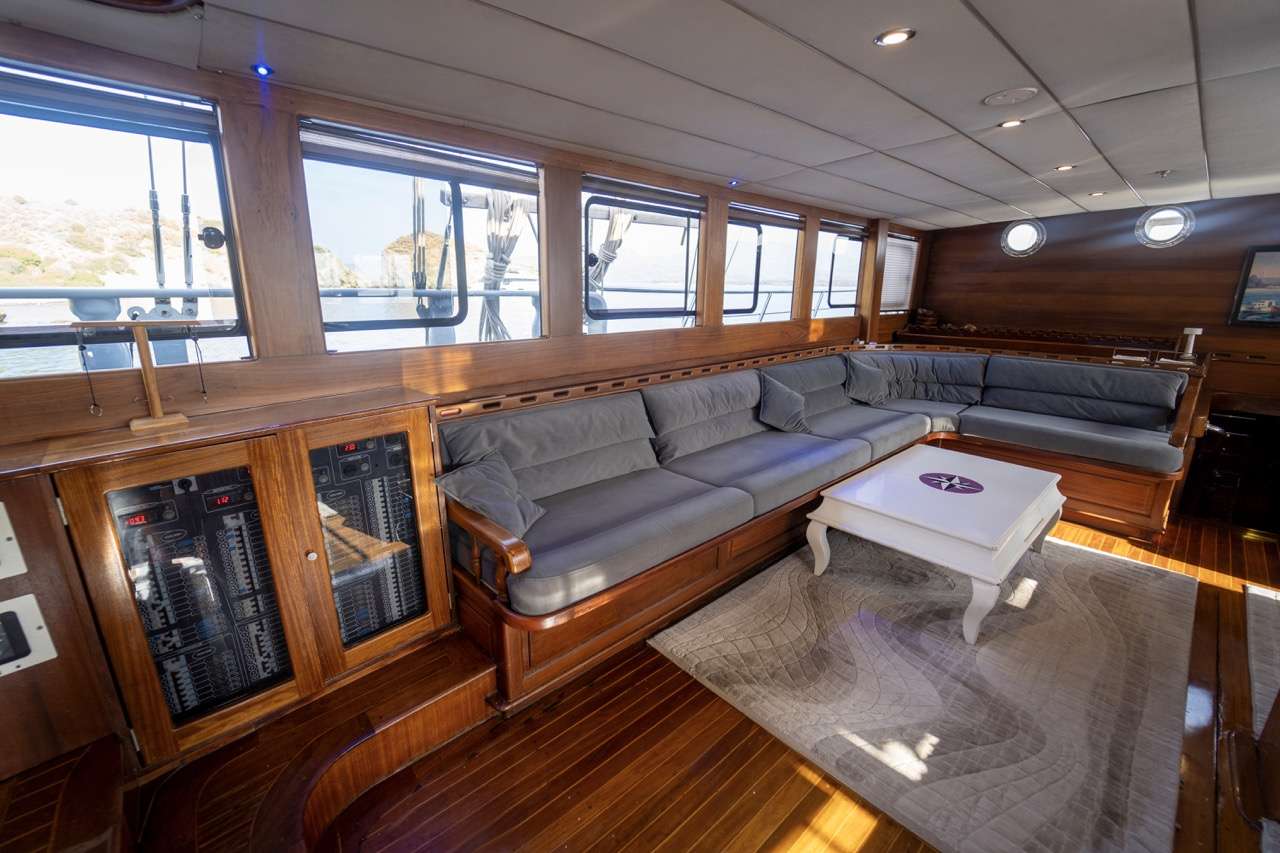 Yacht Photo