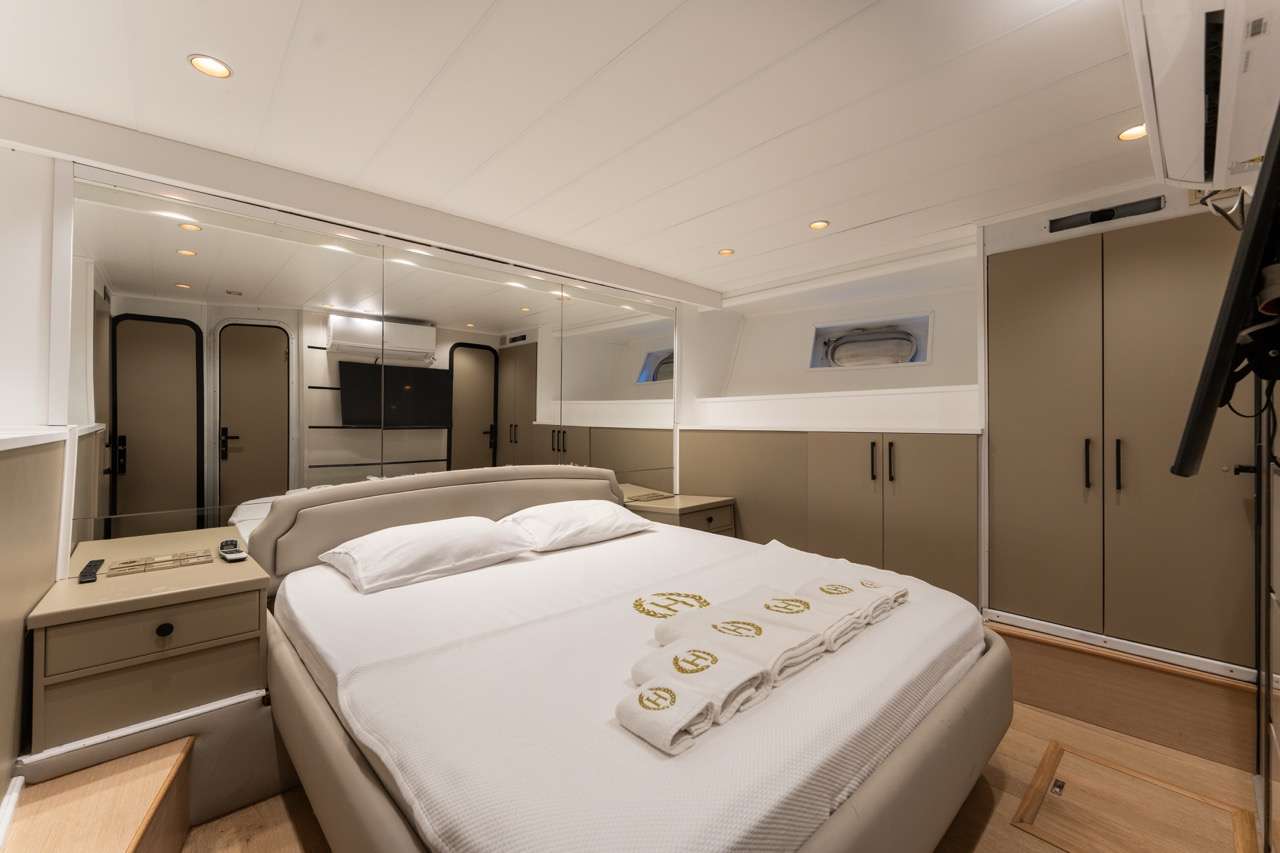 Yacht Photo
