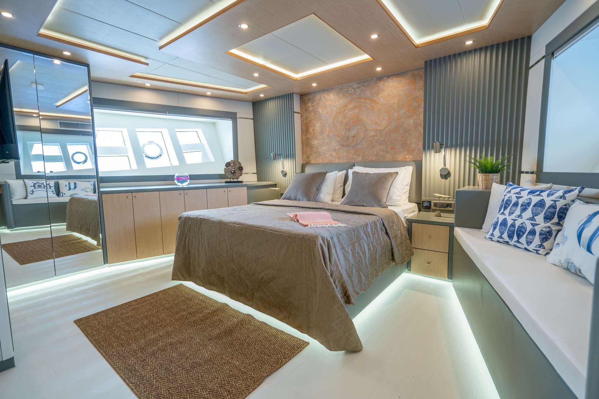 Yacht Photo