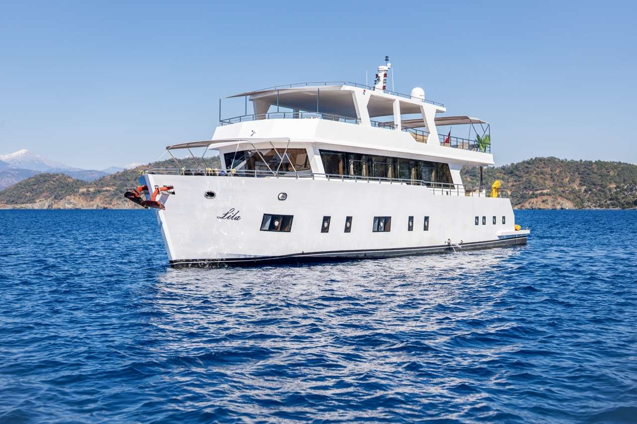 Yacht Photo