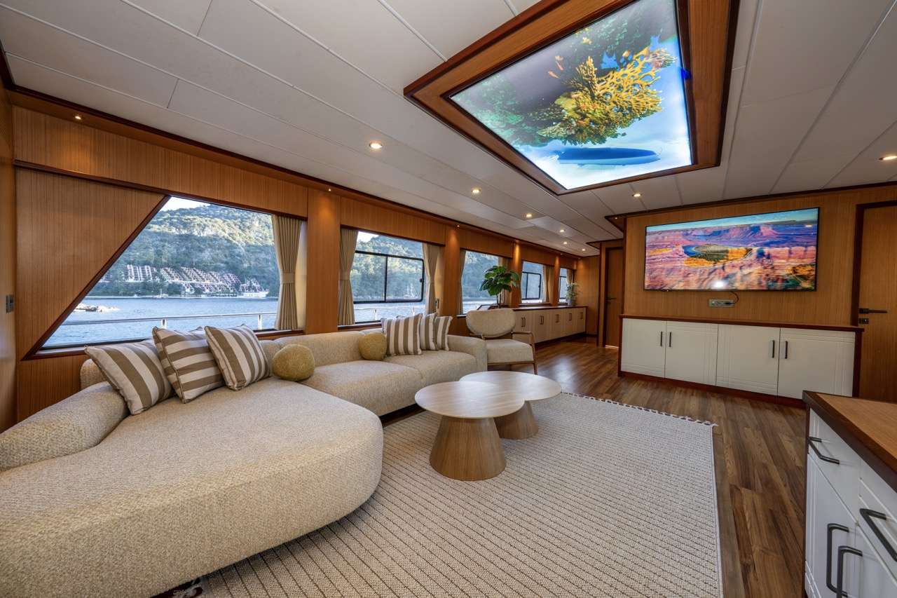 Yacht Photo