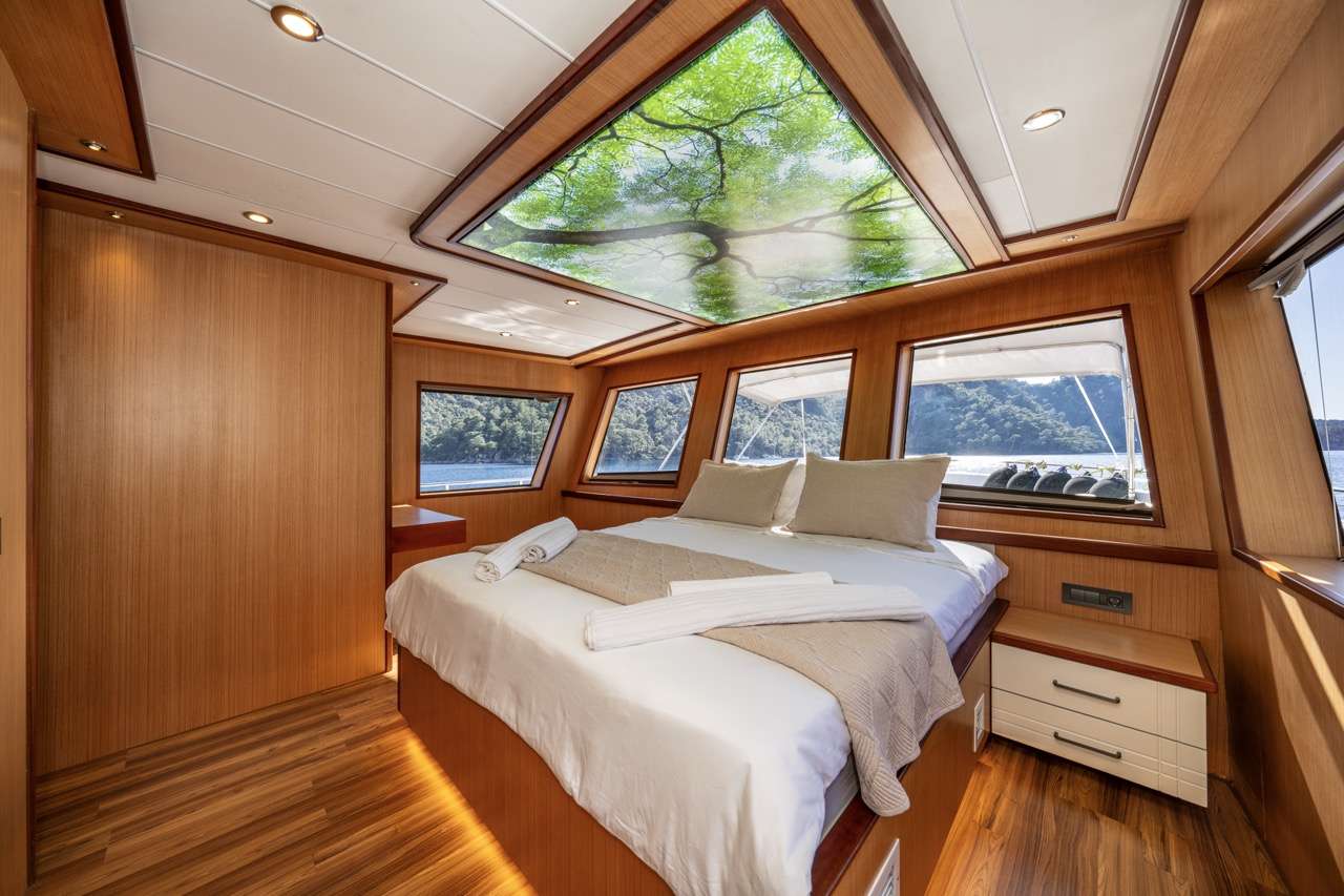 Yacht Photo
