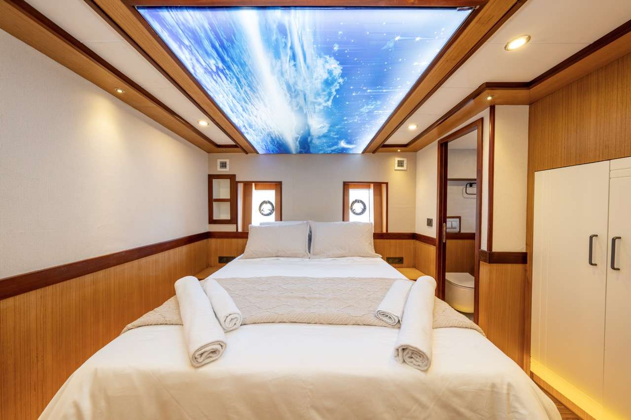 Yacht Photo
