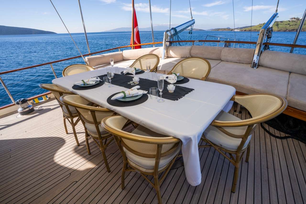 Yacht Photo