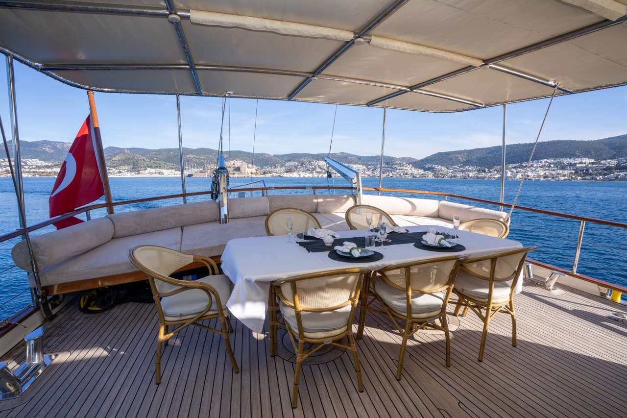 Yacht Photo