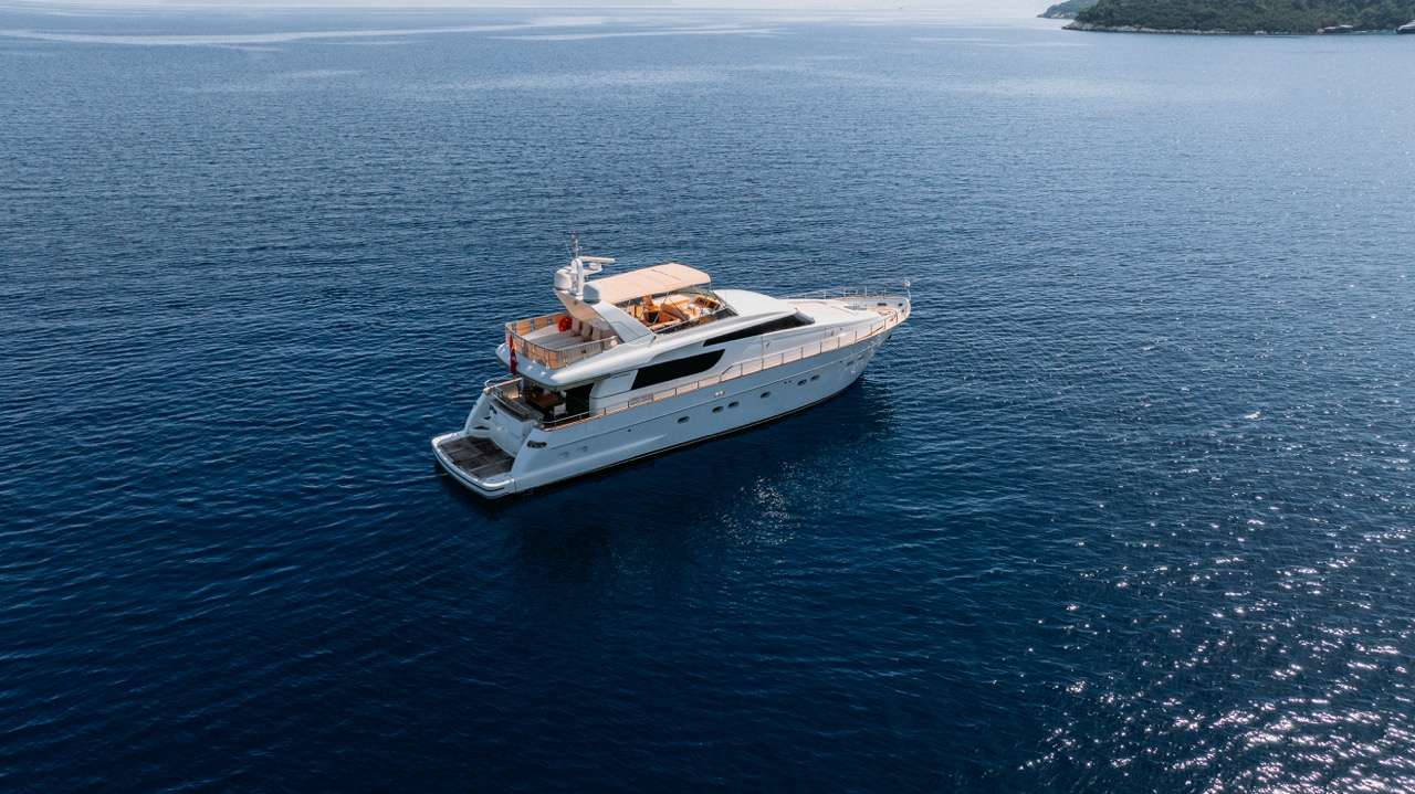 Yacht Photo