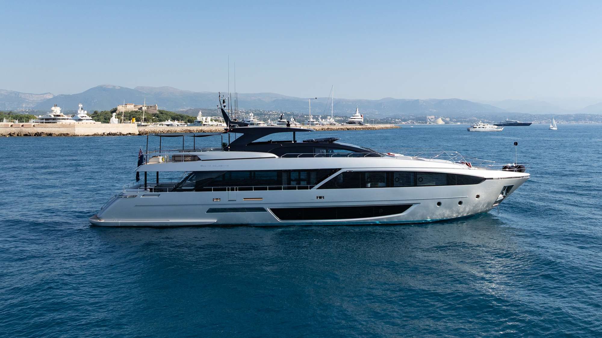 Yacht Photo