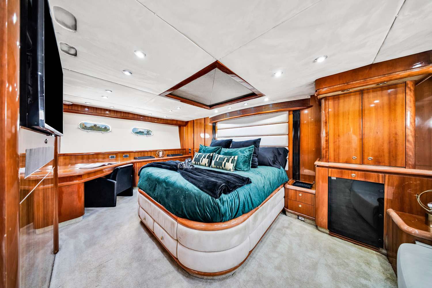 Yacht Photo
