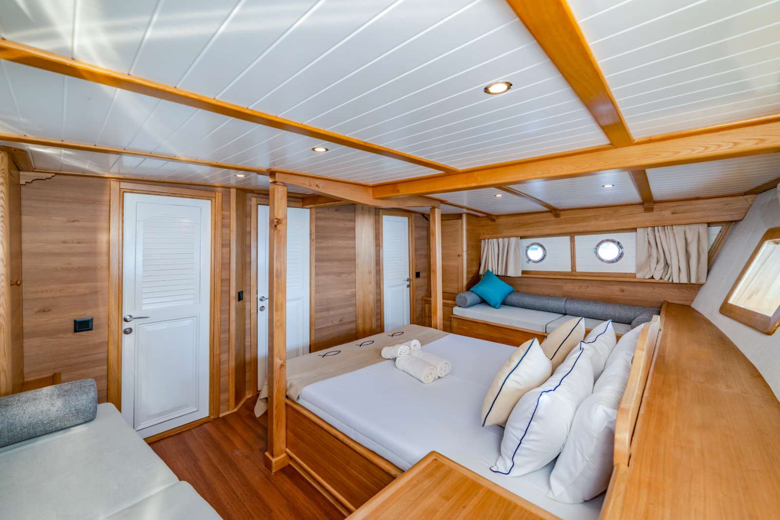 Yacht Photo
