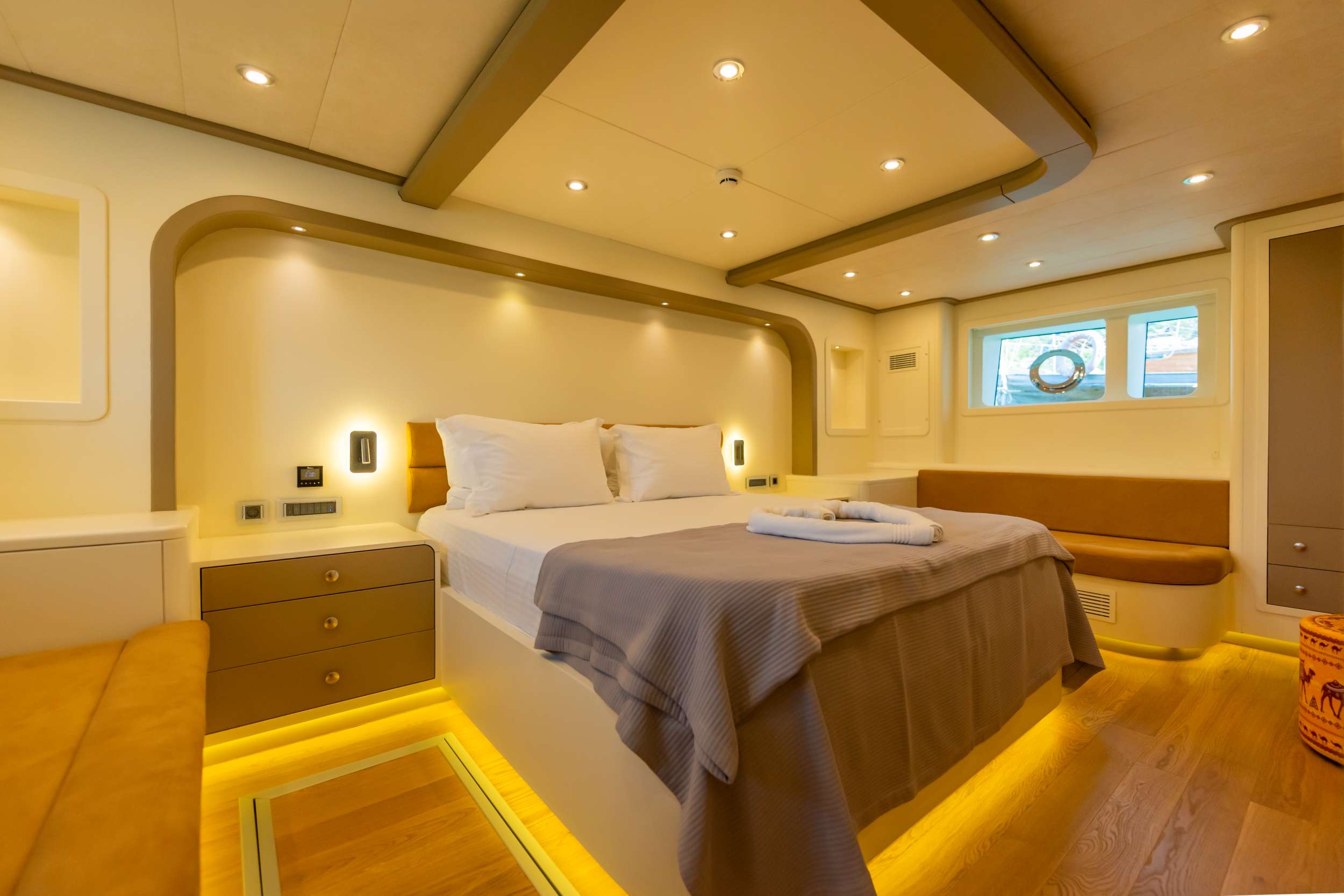 Yacht Photo