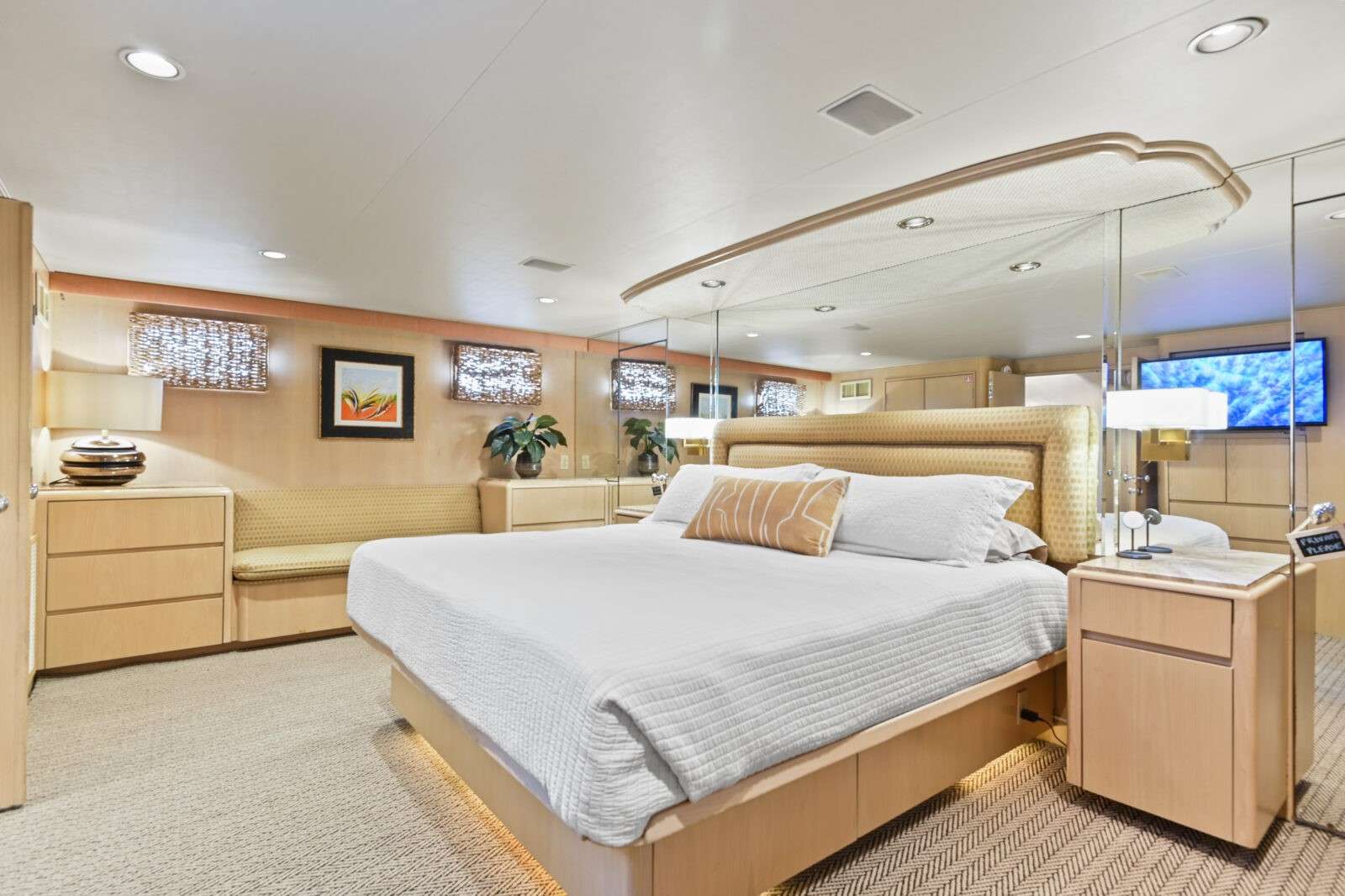 Yacht Photo