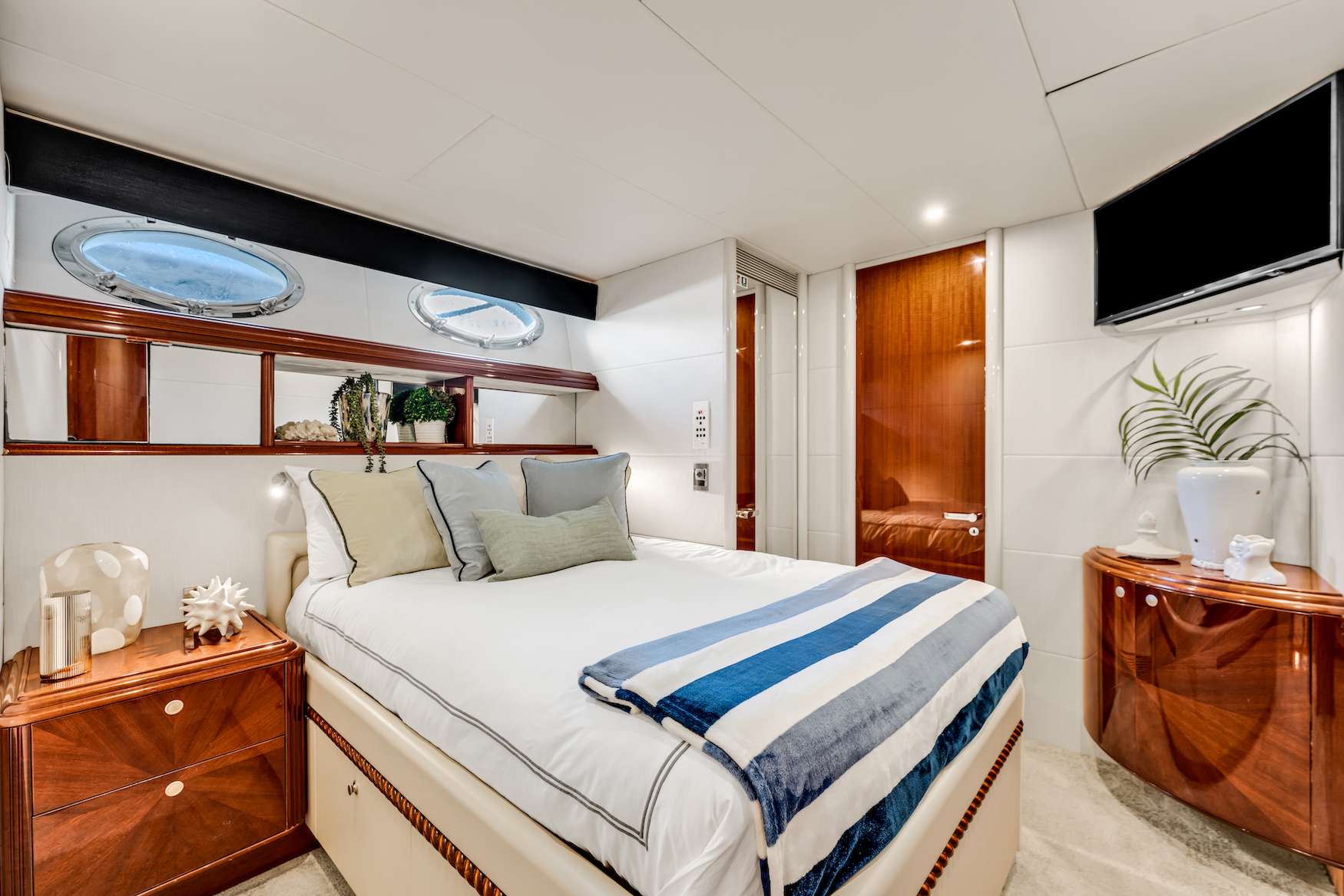 Yacht Photo