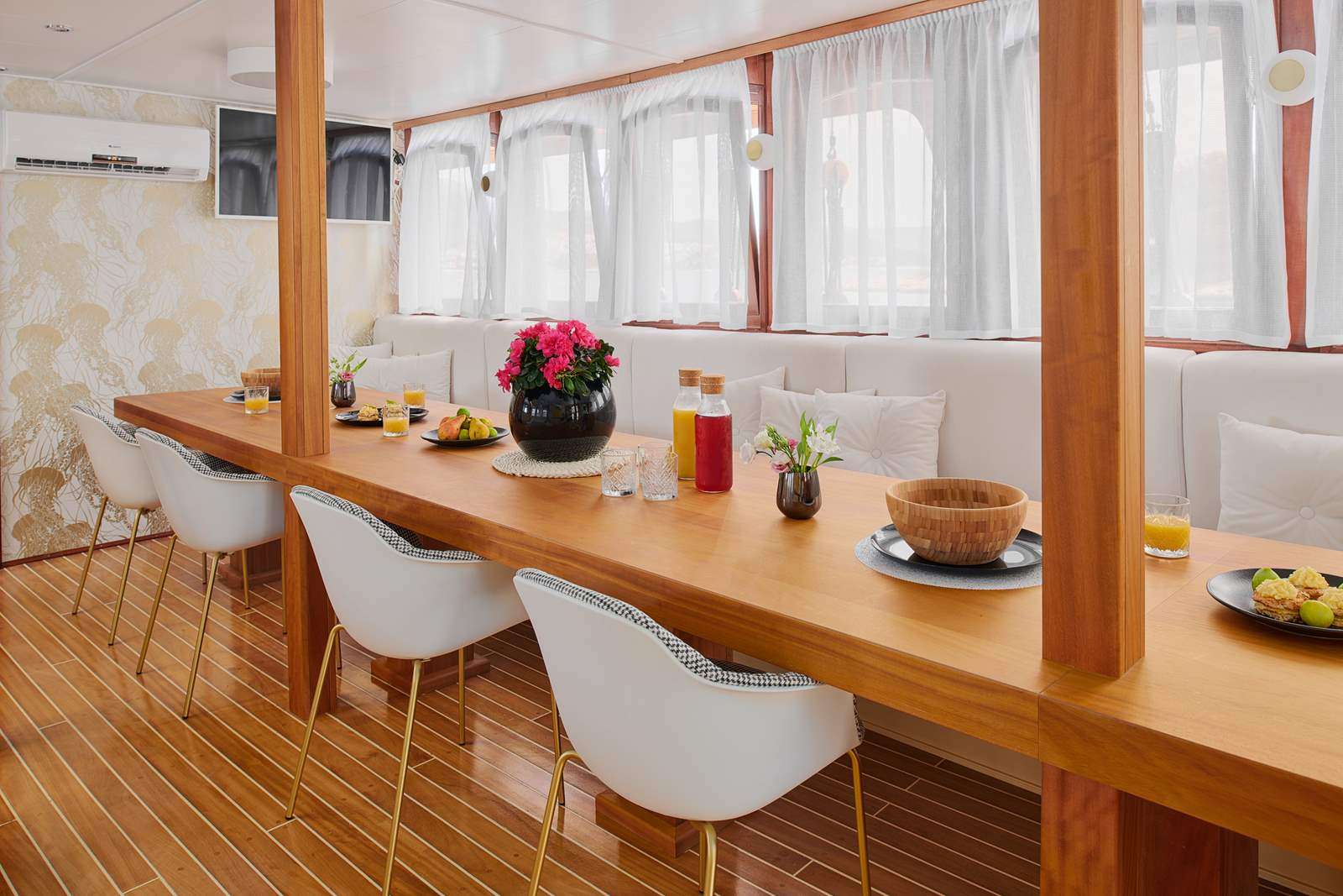 Yacht Photo