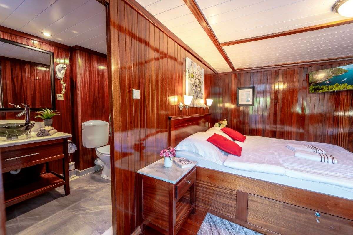 Yacht Photo