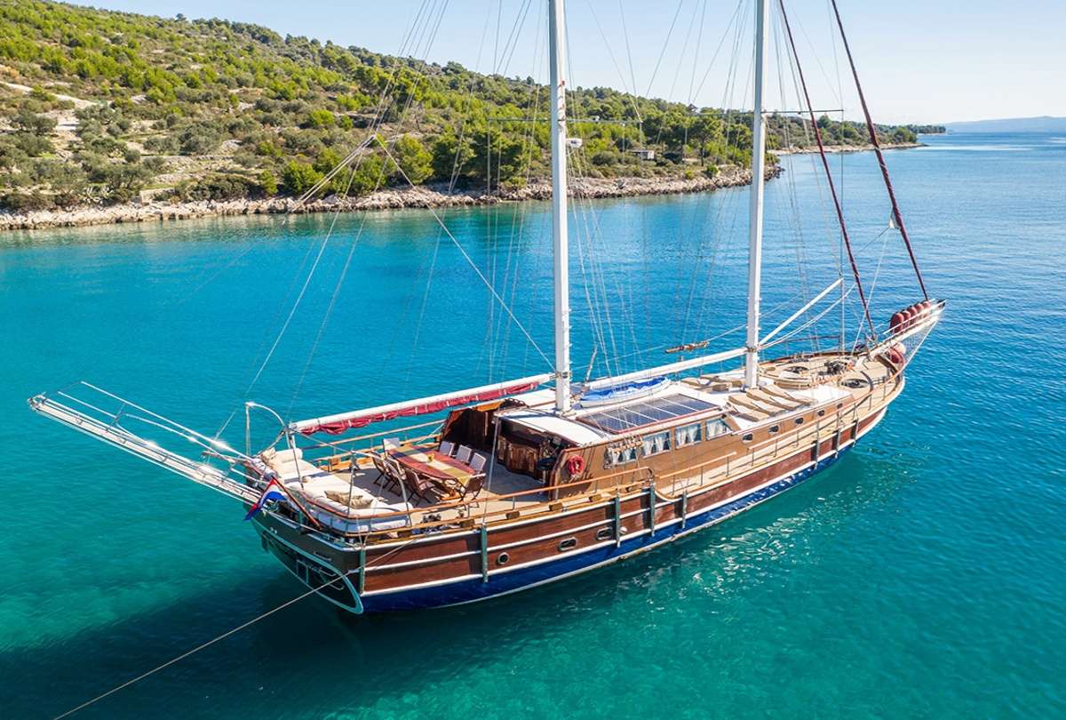 Yacht Photo