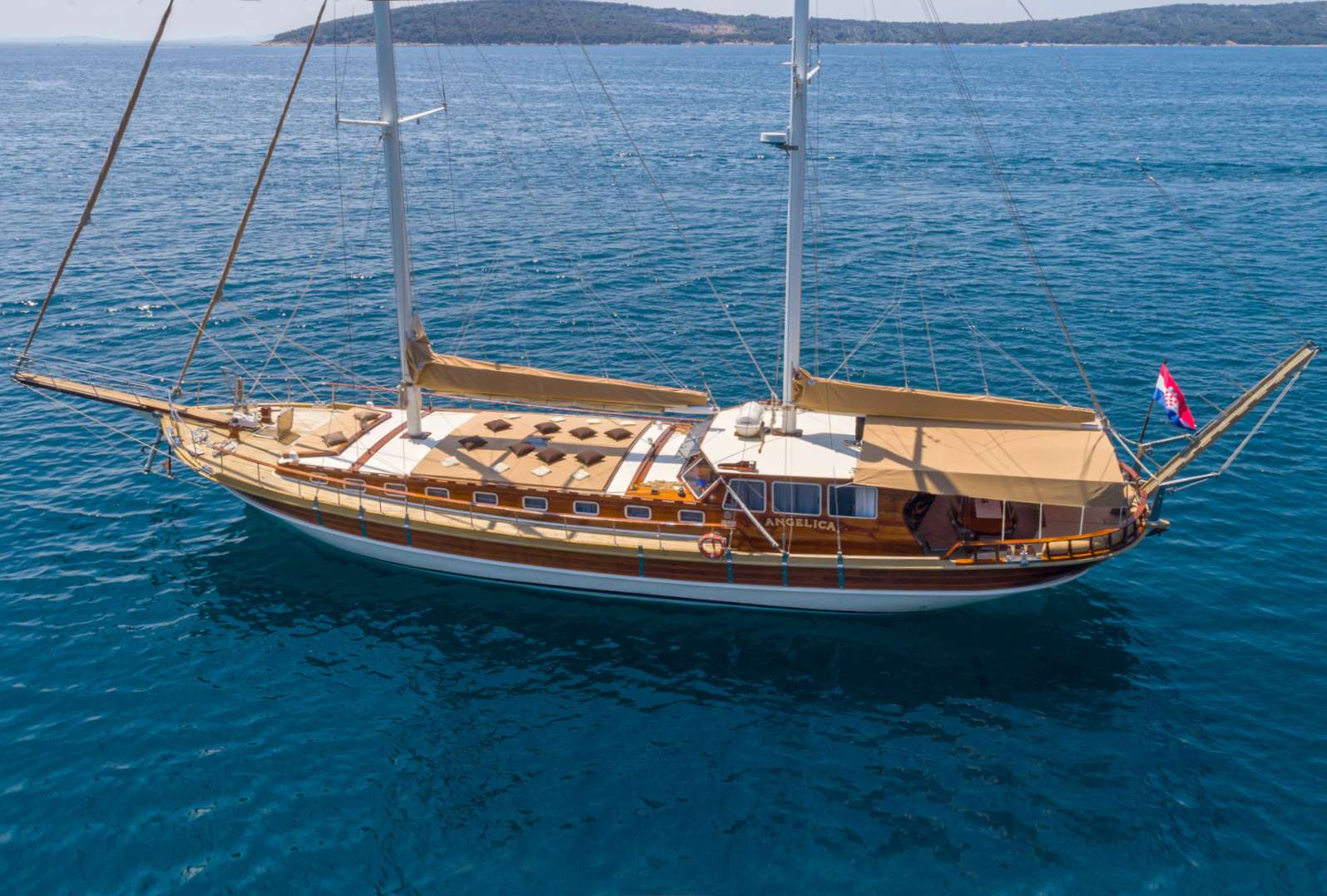 Yacht Photo