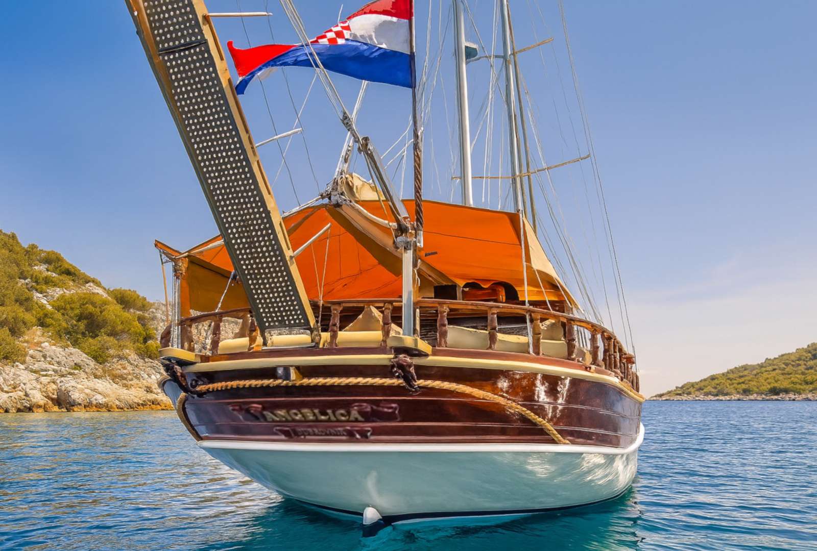 Yacht Photo