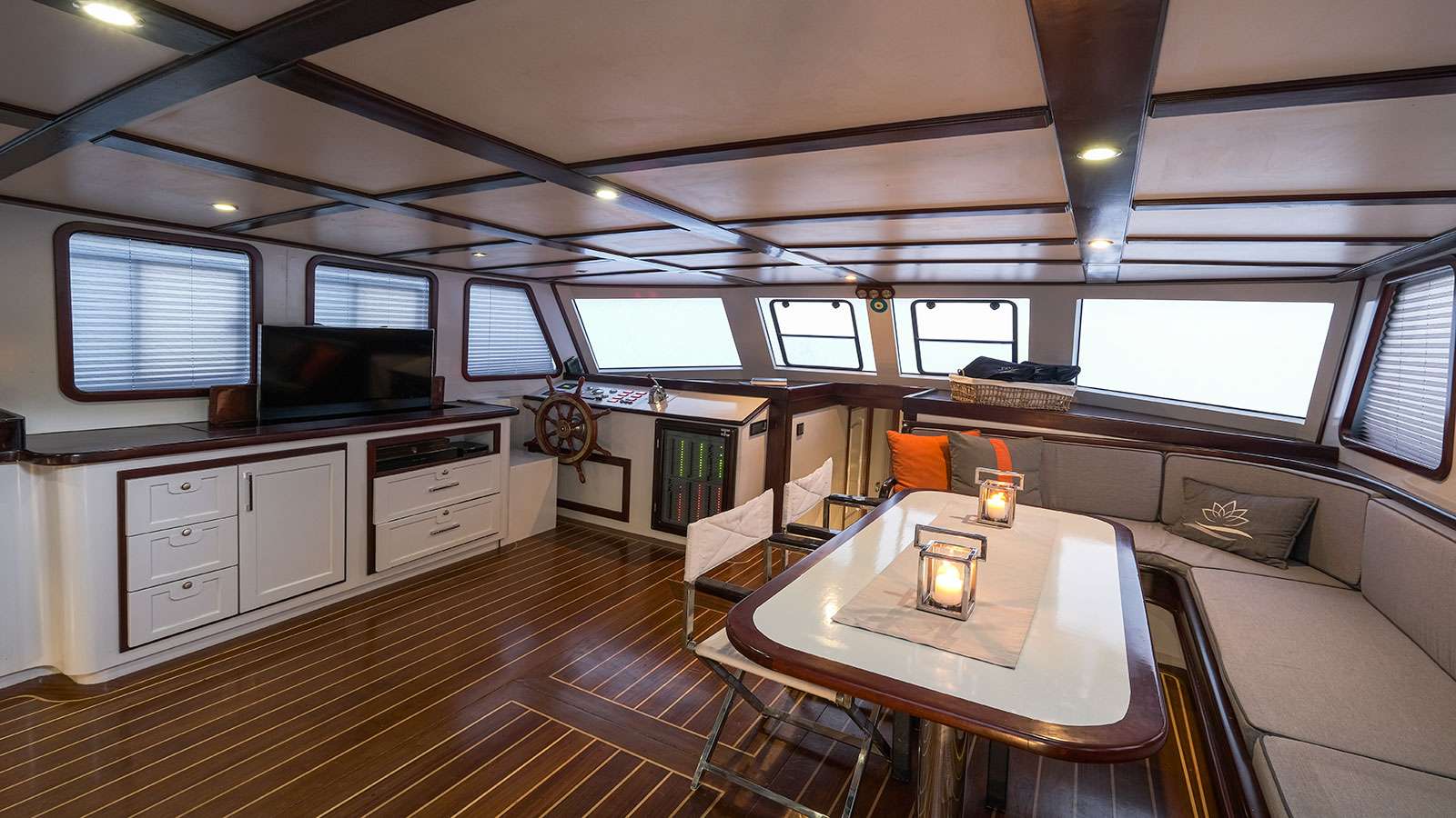 Yacht Photo