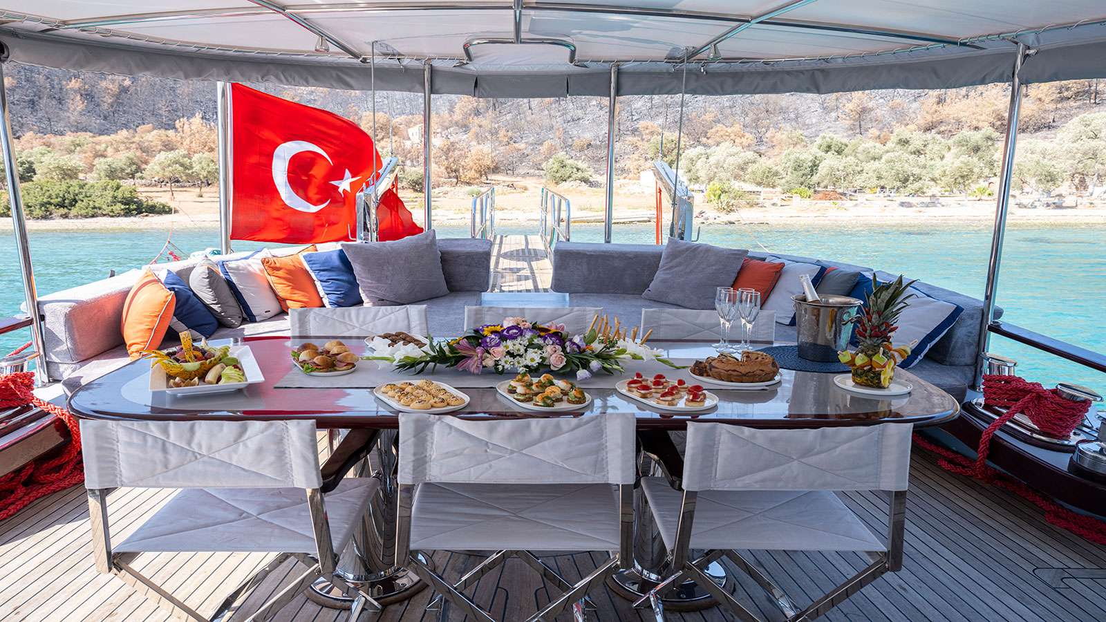 Yacht Photo