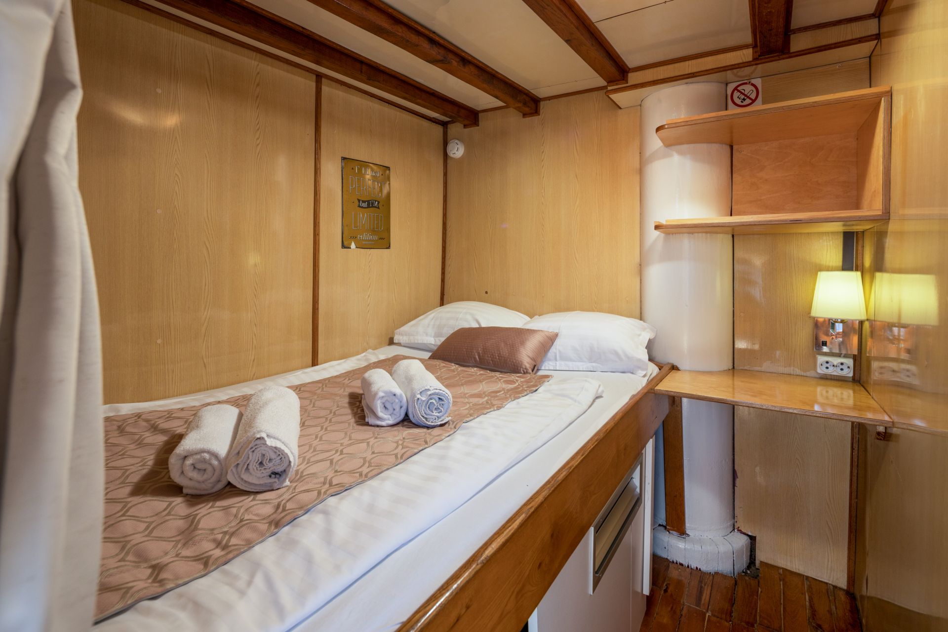 Yacht Image 27