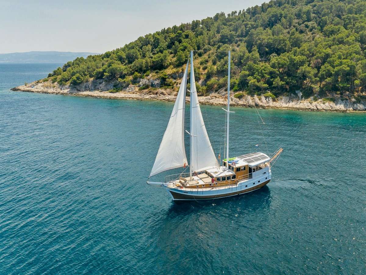 Yacht Photo